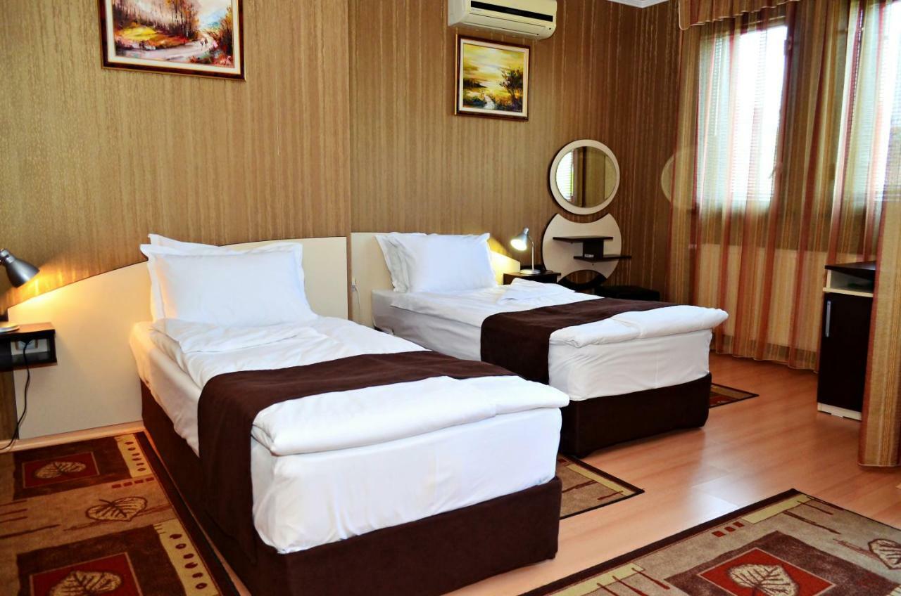 Family Hotel Maraya Arbanasi Exteriör bild